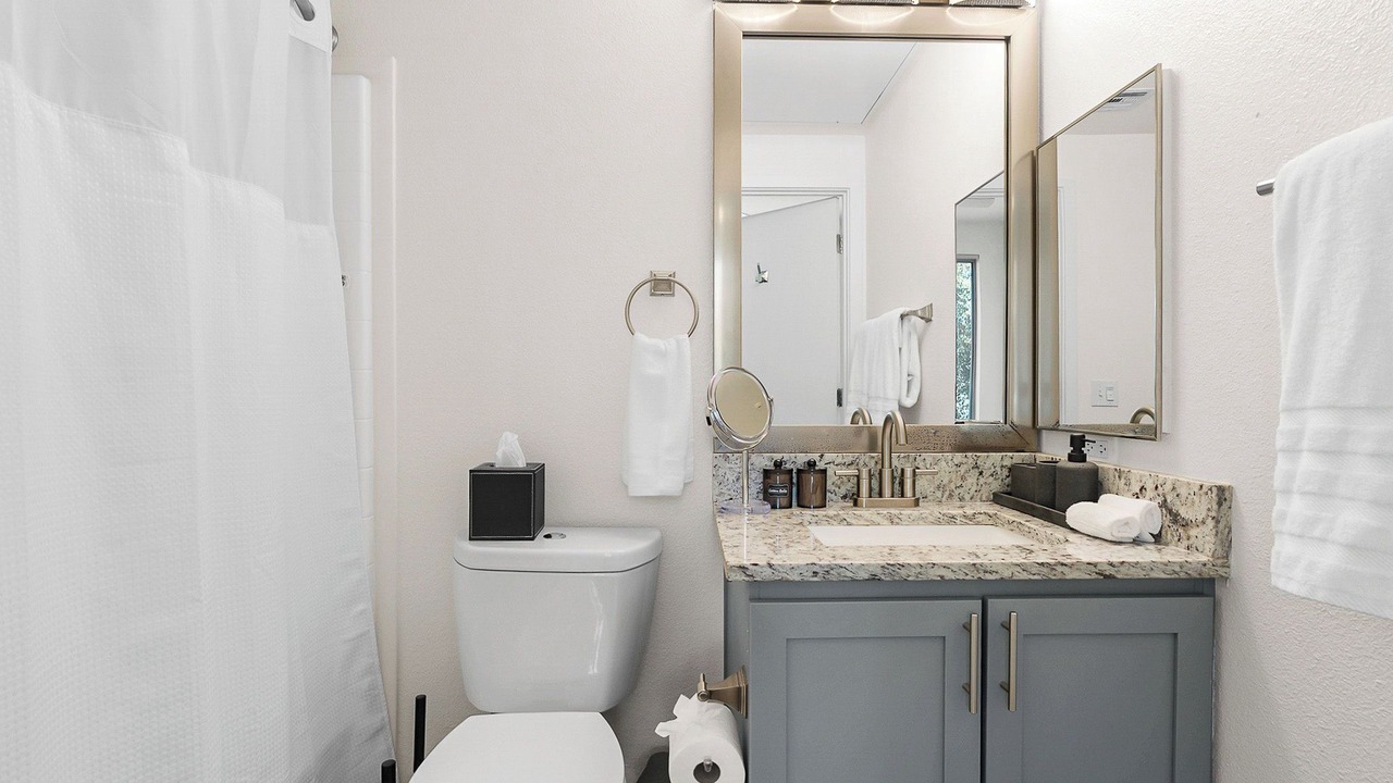 Photo of Bathroom in Alegre Community