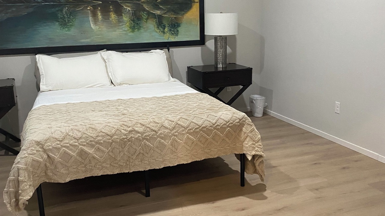 Photo of Bedroom in Salem