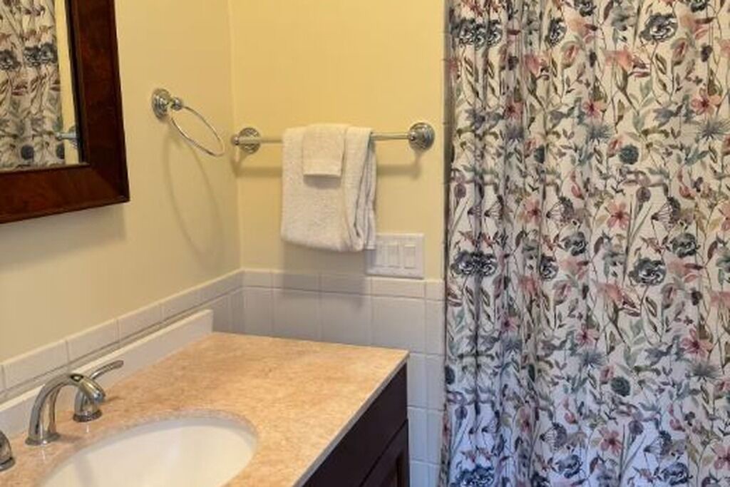 Photo of Bathroom in Albion