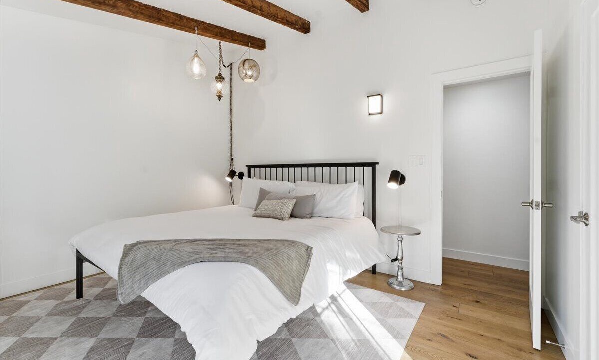 Photo of Bedroom in Fairmount Park