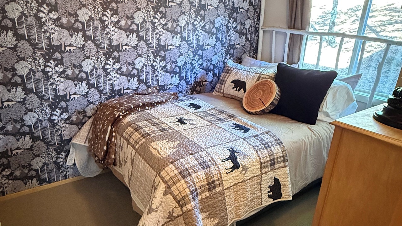 Photo of Bedroom in Cold Springs