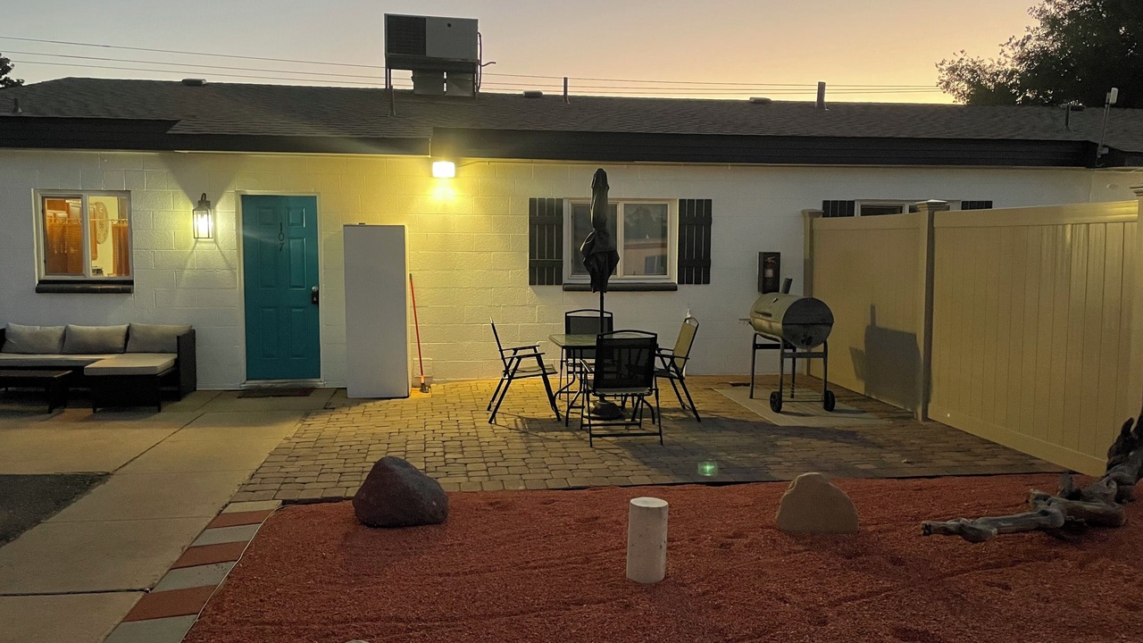Photo of Outdoor in Page