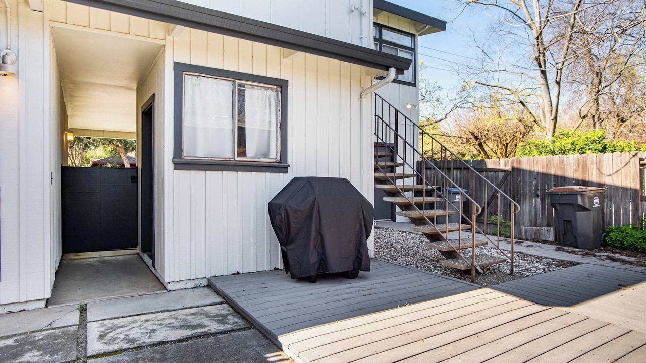 Photo of Patio Balcony in Central Davis