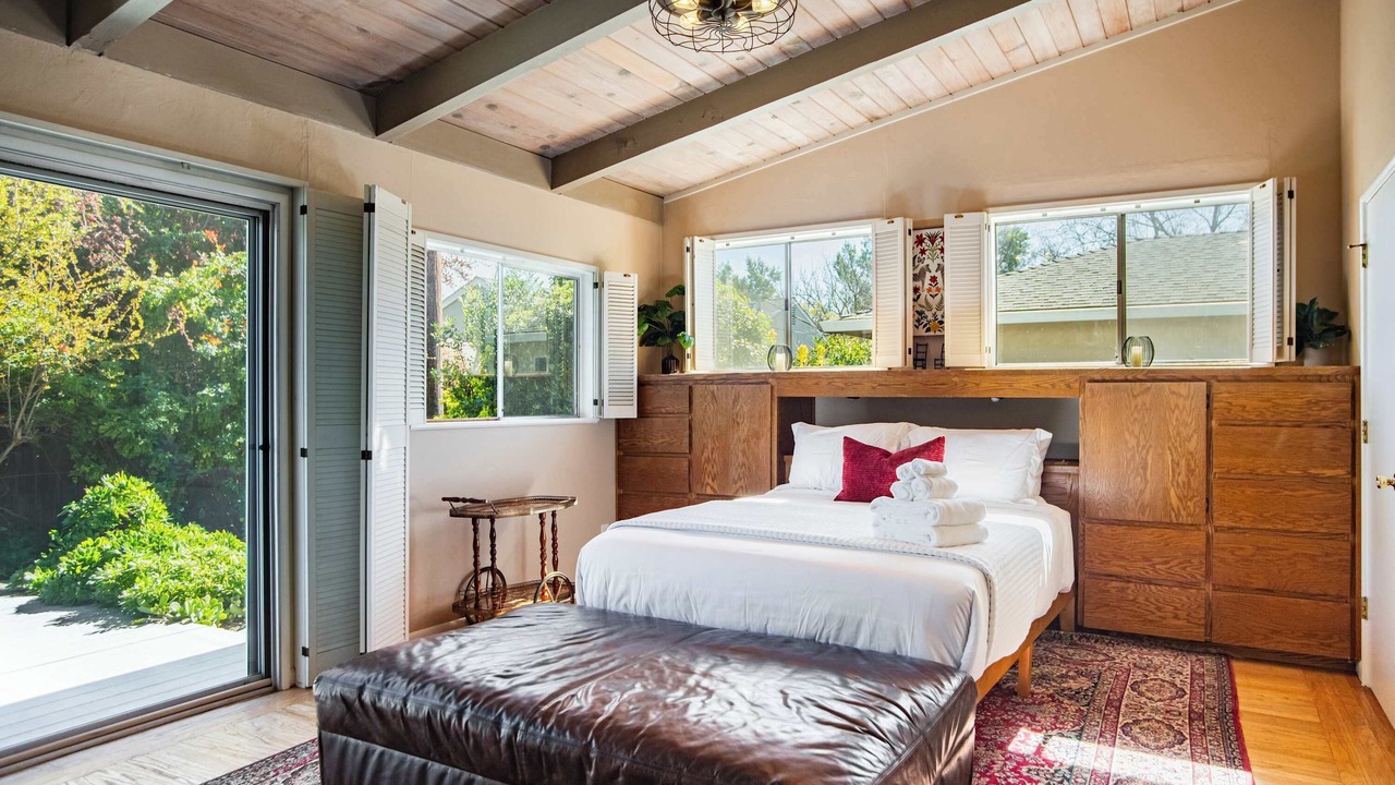 Photo of Bedroom in Central Davis