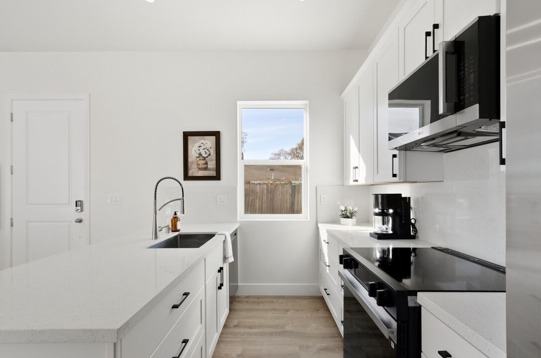 Photo of Kitchen in West Davis Manor