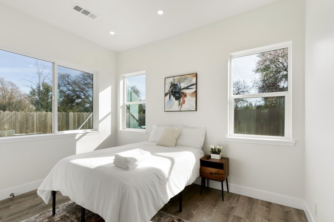 Photo of Bedroom in West Davis Manor