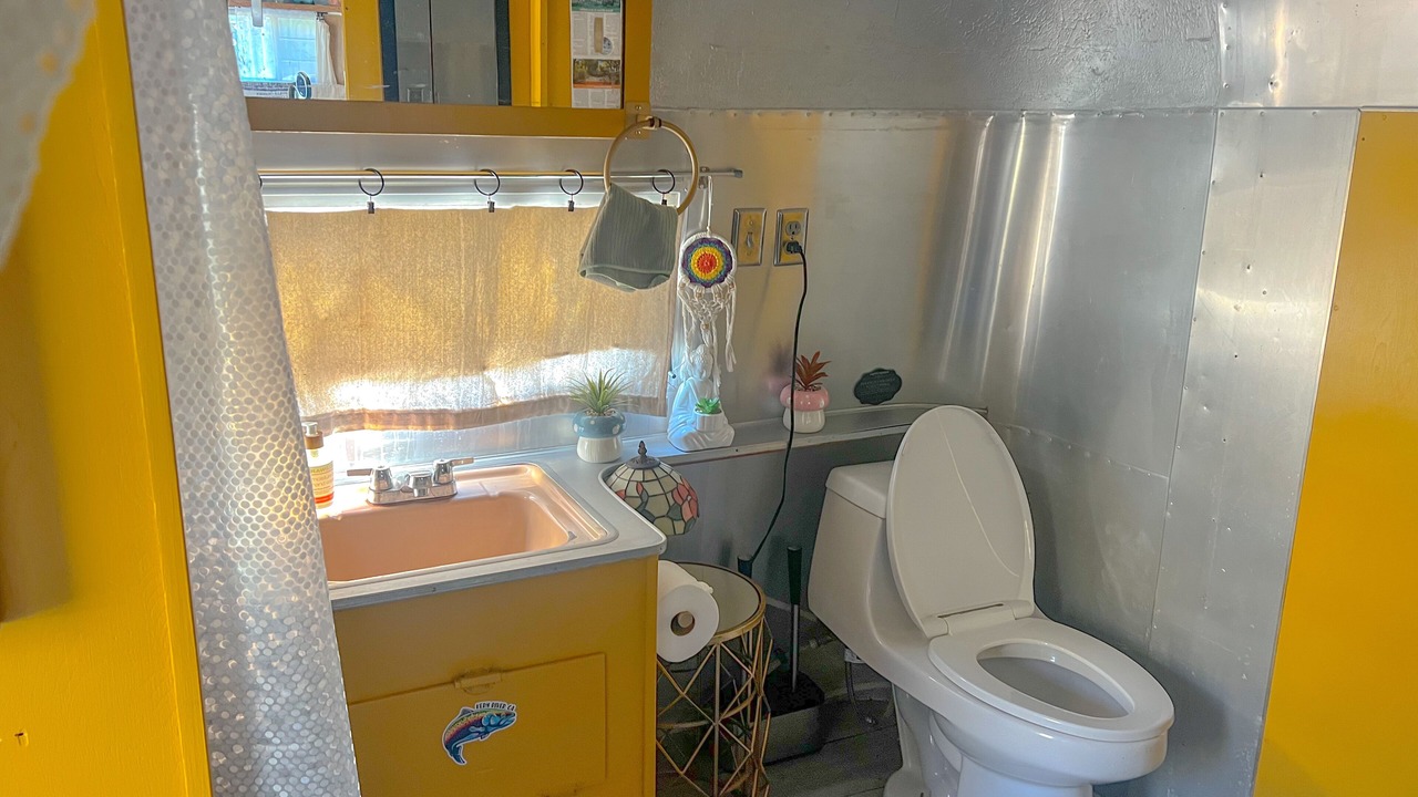 Photo of Bathroom in Wofford Heights