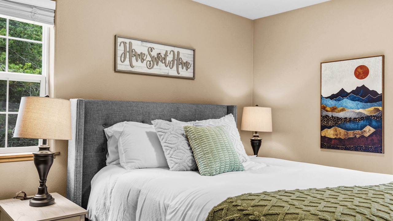 Photo of Bedroom in Sandpoint
