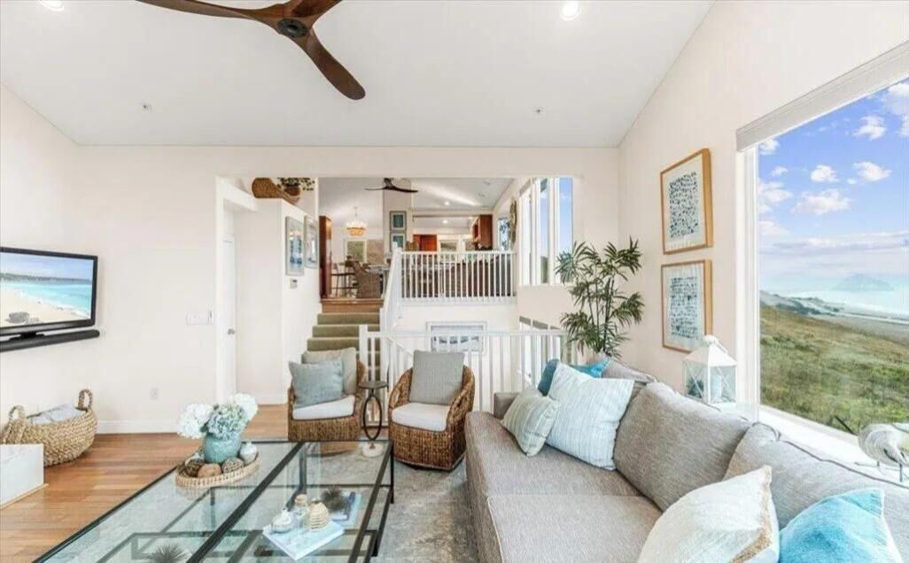 Photo of Livingroom in Cayucos