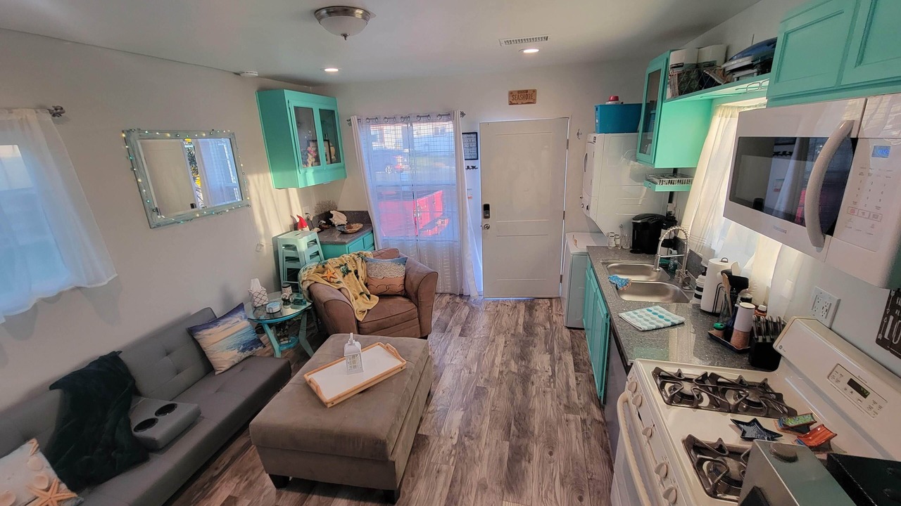 Photo of Livingroom in East Side Capistrano