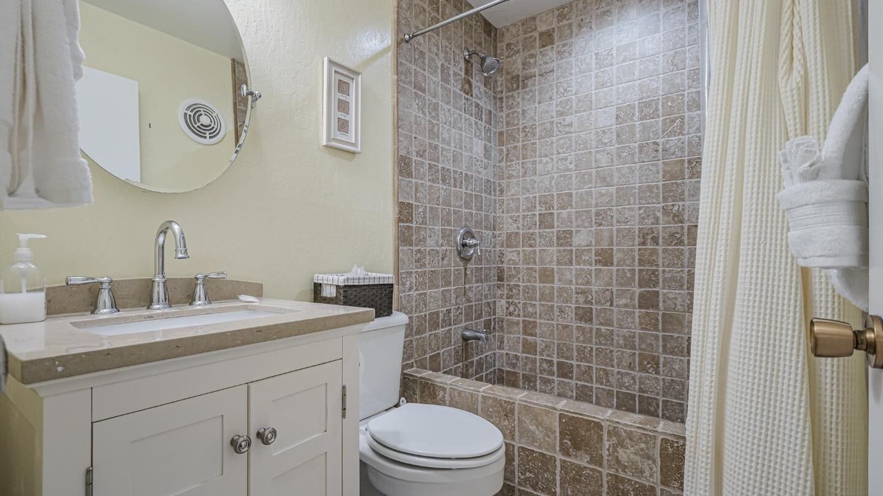 Photo of Bathroom in Pajaro Dunes