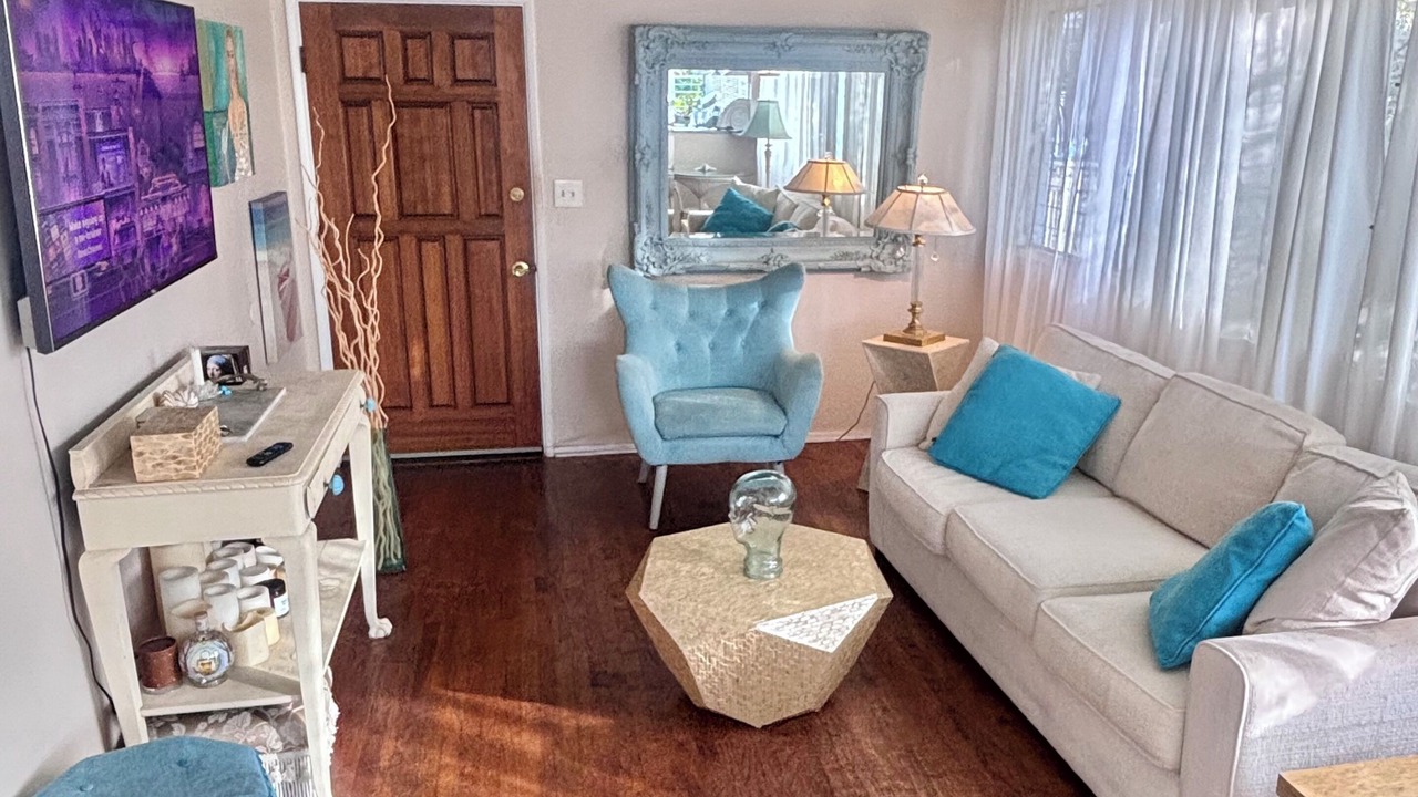Photo of Livingroom in Corona del Mar