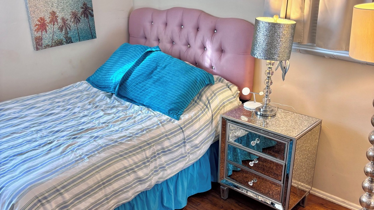 Photo of Bedroom in Corona del Mar
