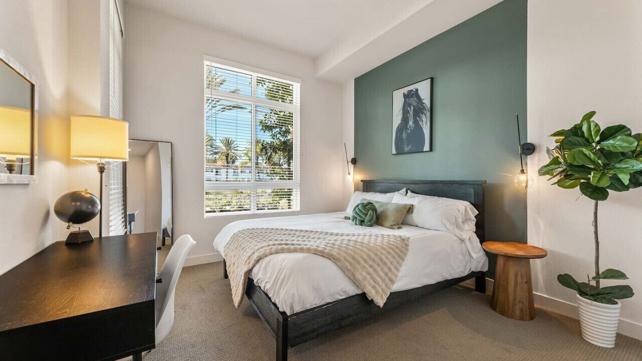 Photo of Bedroom in Costa Mesa