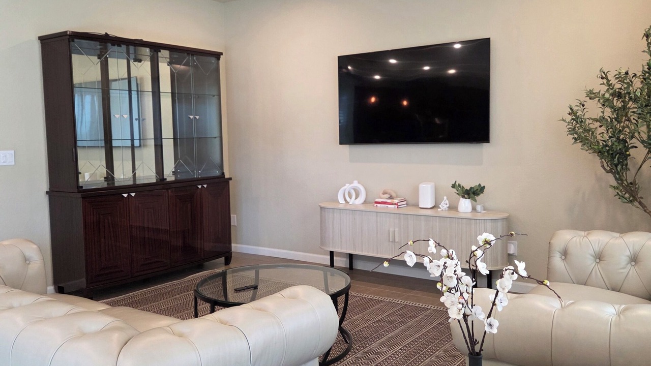Photo of Livingroom in Roseville