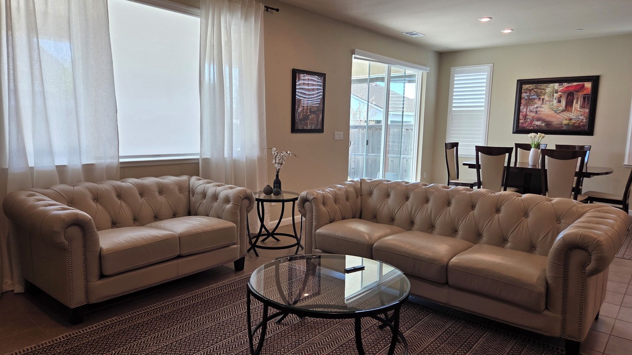 Photo of Livingroom in Roseville