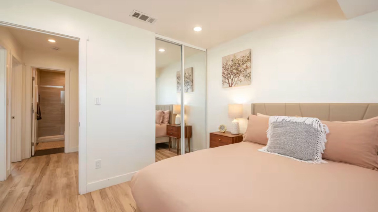 Photo of Bedroom in Lincoln Acres
