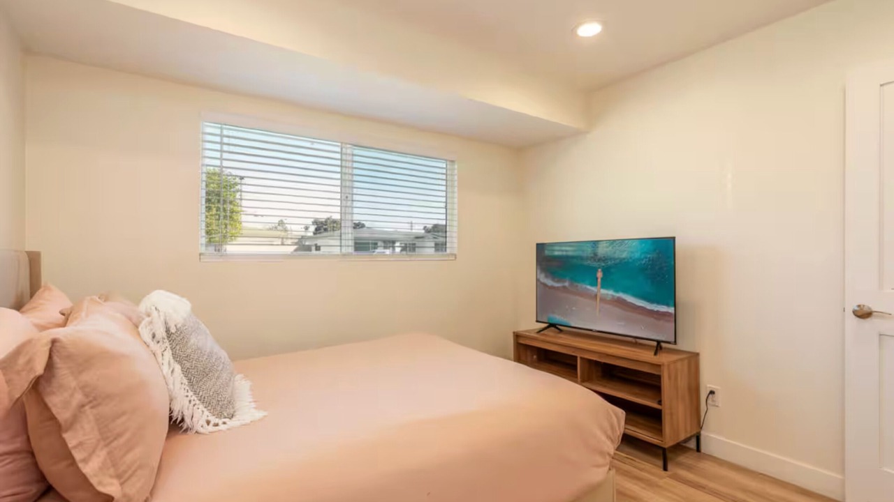 Photo of Bedroom in Lincoln Acres