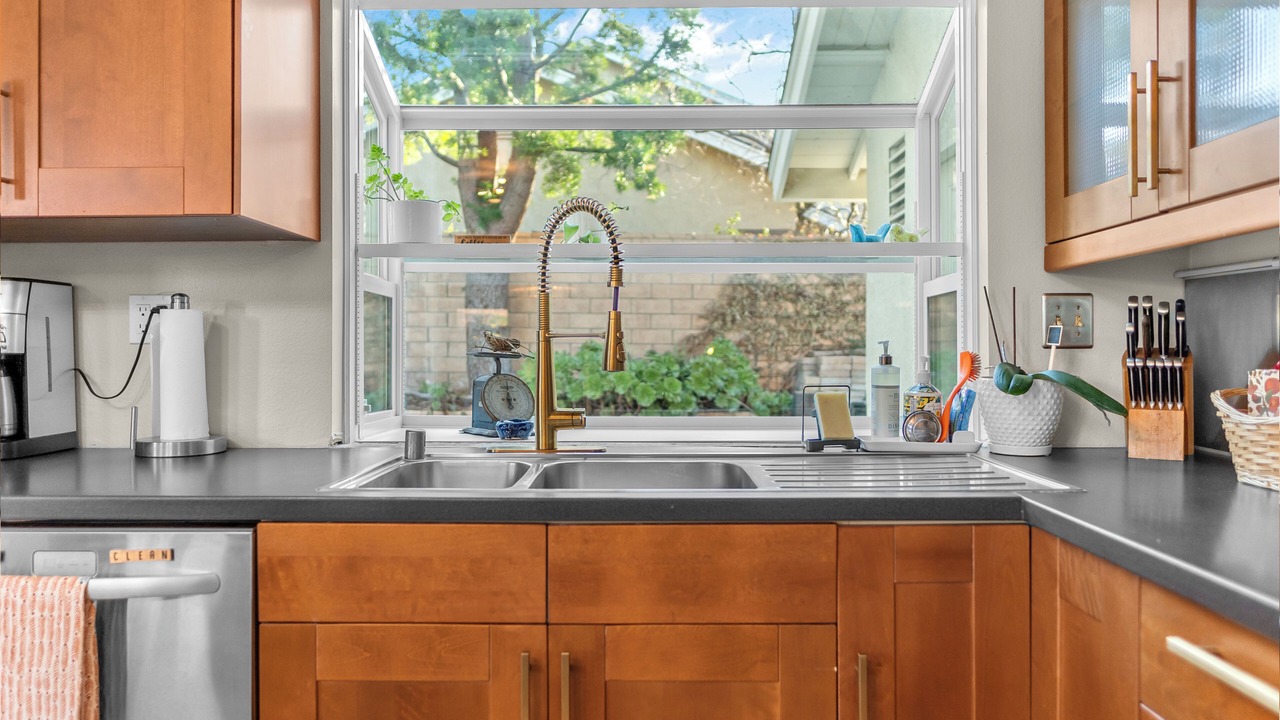 Photo of Kitchen in Corona