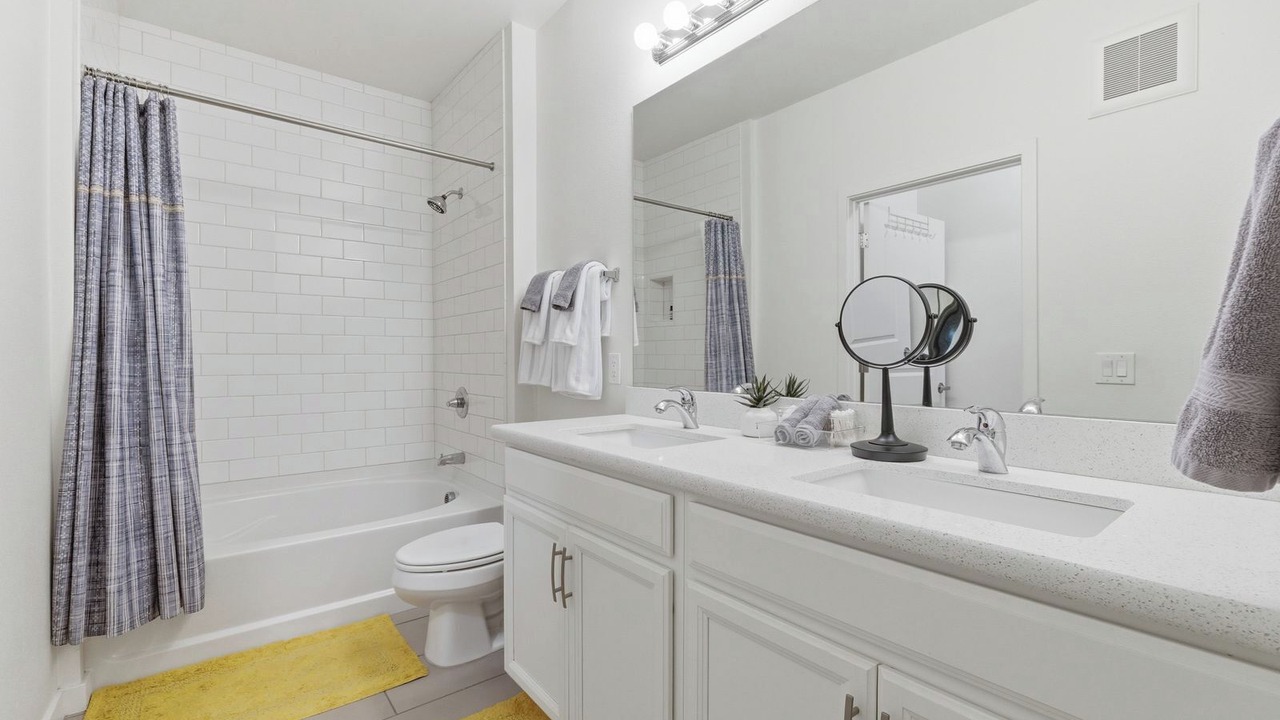 Photo of Bathroom in Ocotillo