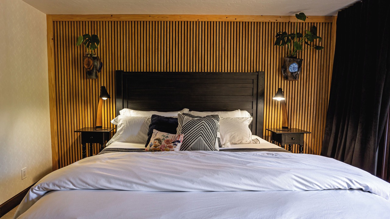 Photo of Bedroom in Rogue River