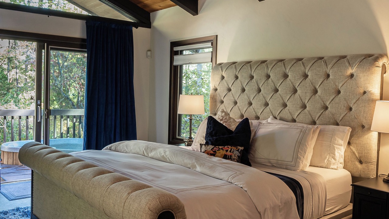 Photo of Bedroom in Rogue River