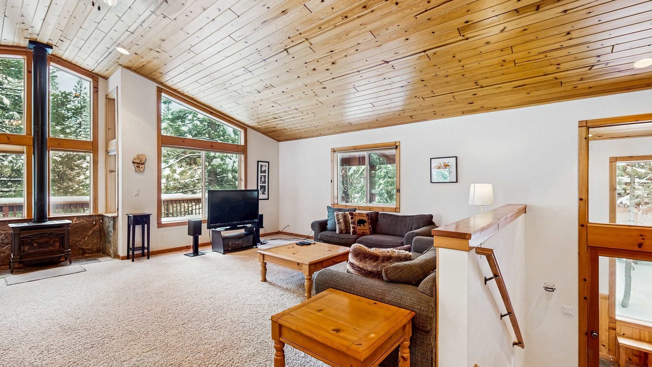 Photo of Livingroom in Truckee