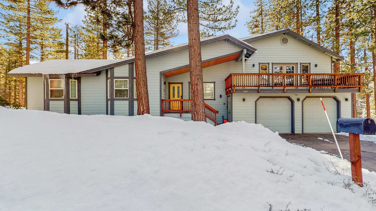 Photo of Outdoor in Country Club Estates