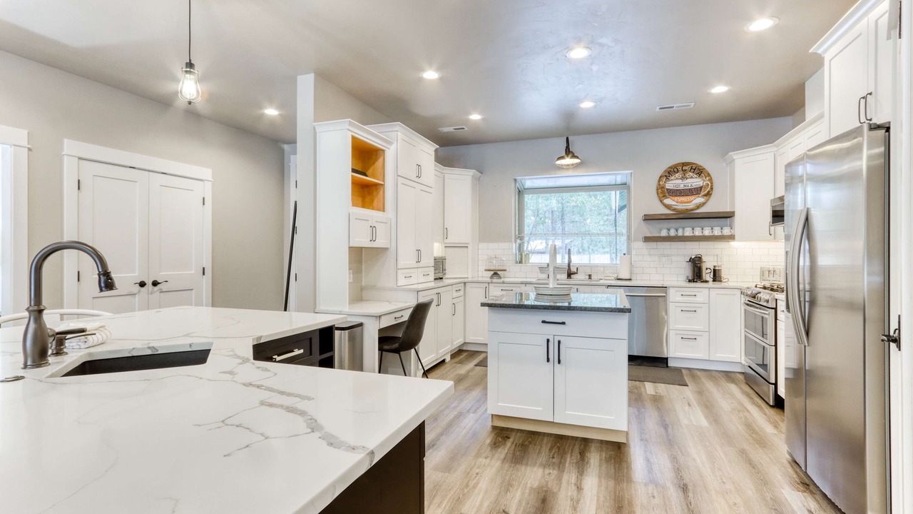 Photo of Kitchen in Oregon Water Wonderland
