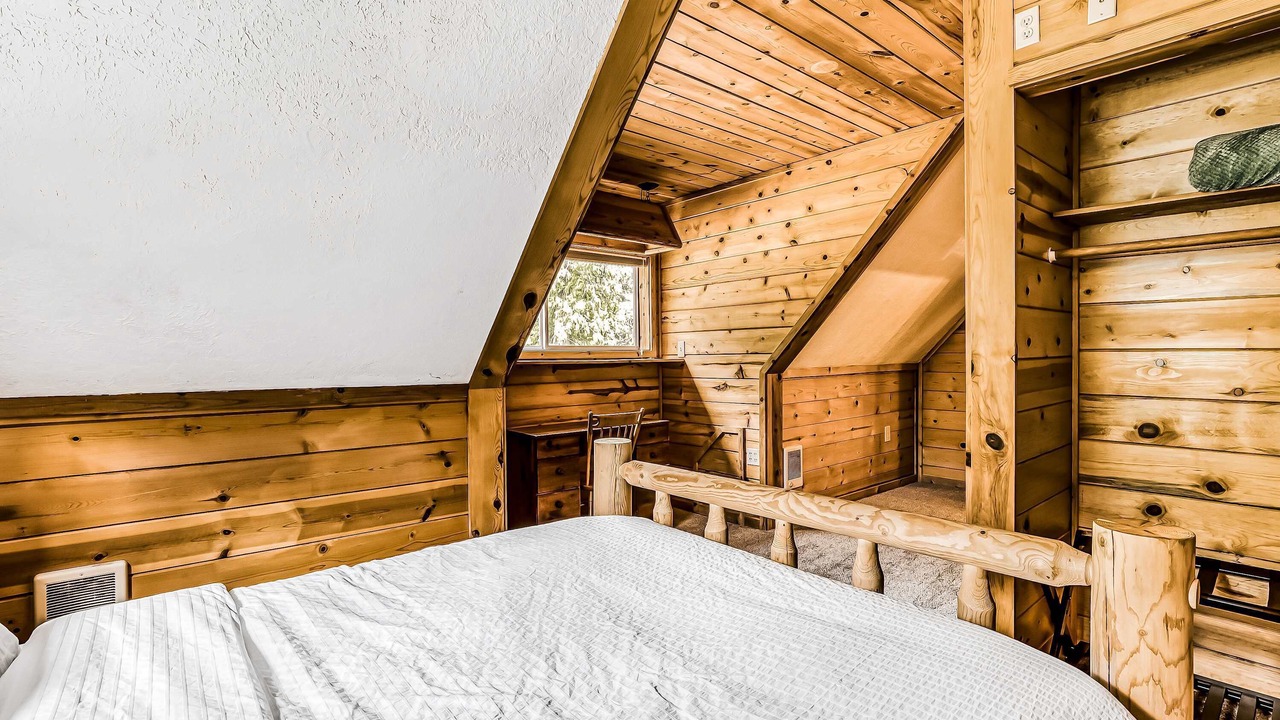 Photo of Bedroom in Mount Hood Village