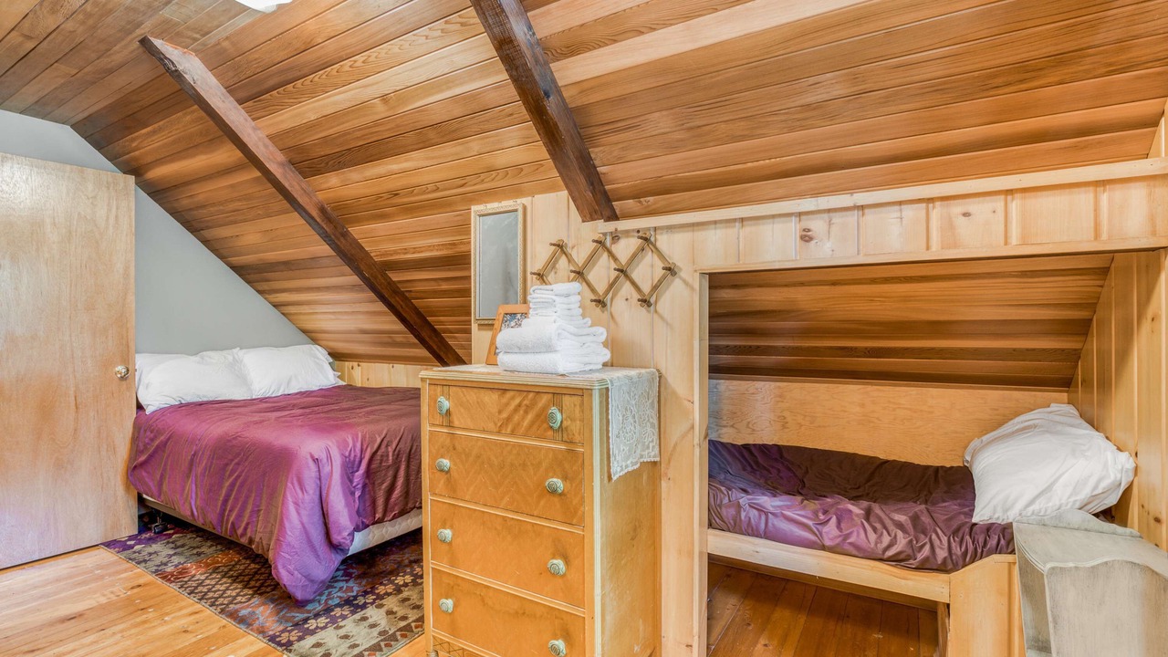 Photo of Bedroom in Government Camp