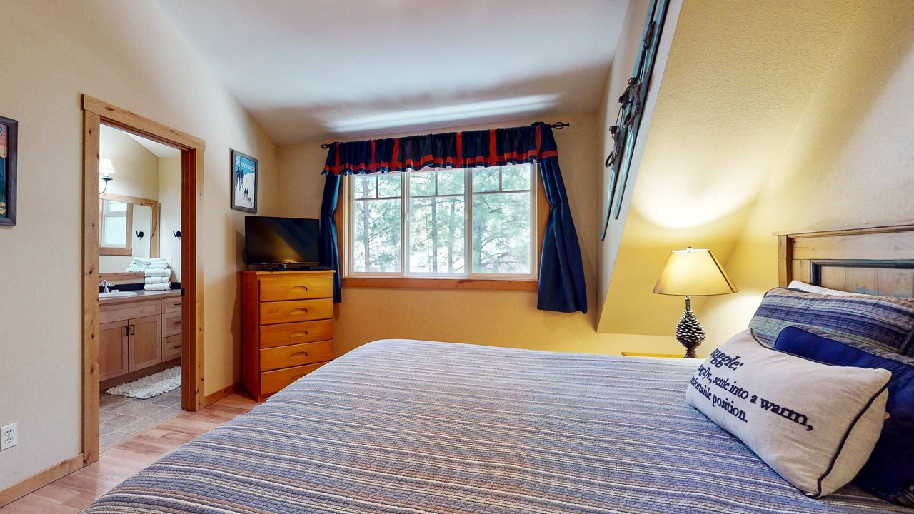 Photo of Bedroom in Three Rivers