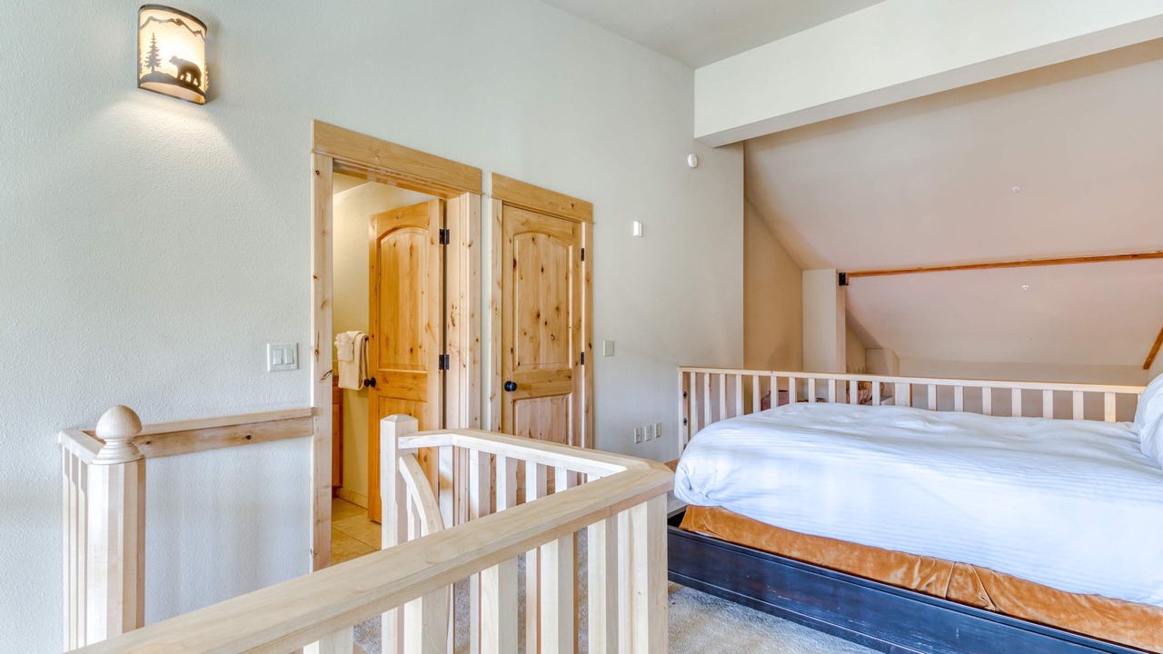 Photo of Bedroom in Government Camp