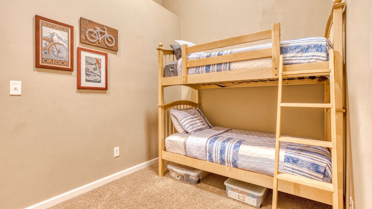 Photo of Bedroom in Government Camp