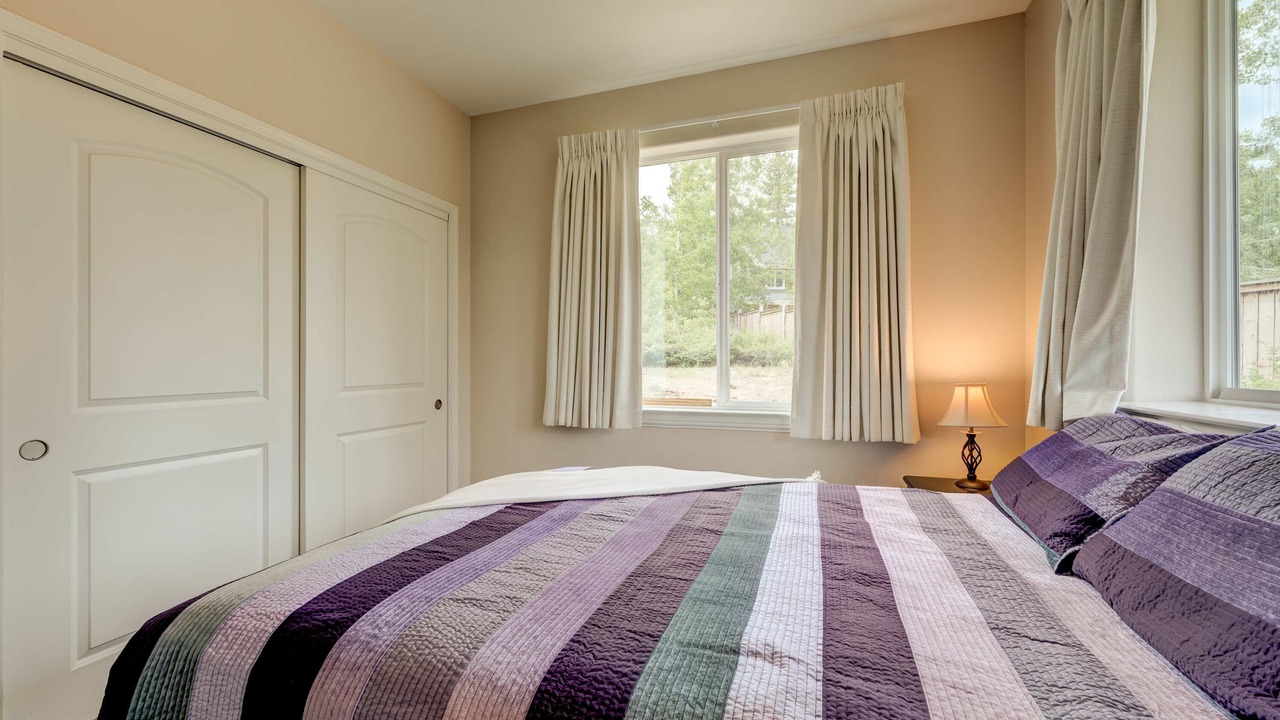 Photo of Bedroom in Mountain View Estates