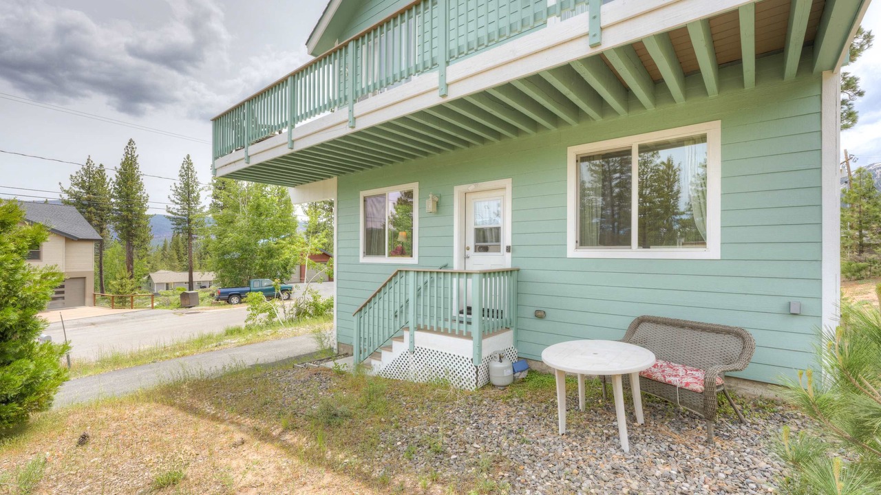 Photo of Outdoor in Mountain View Estates