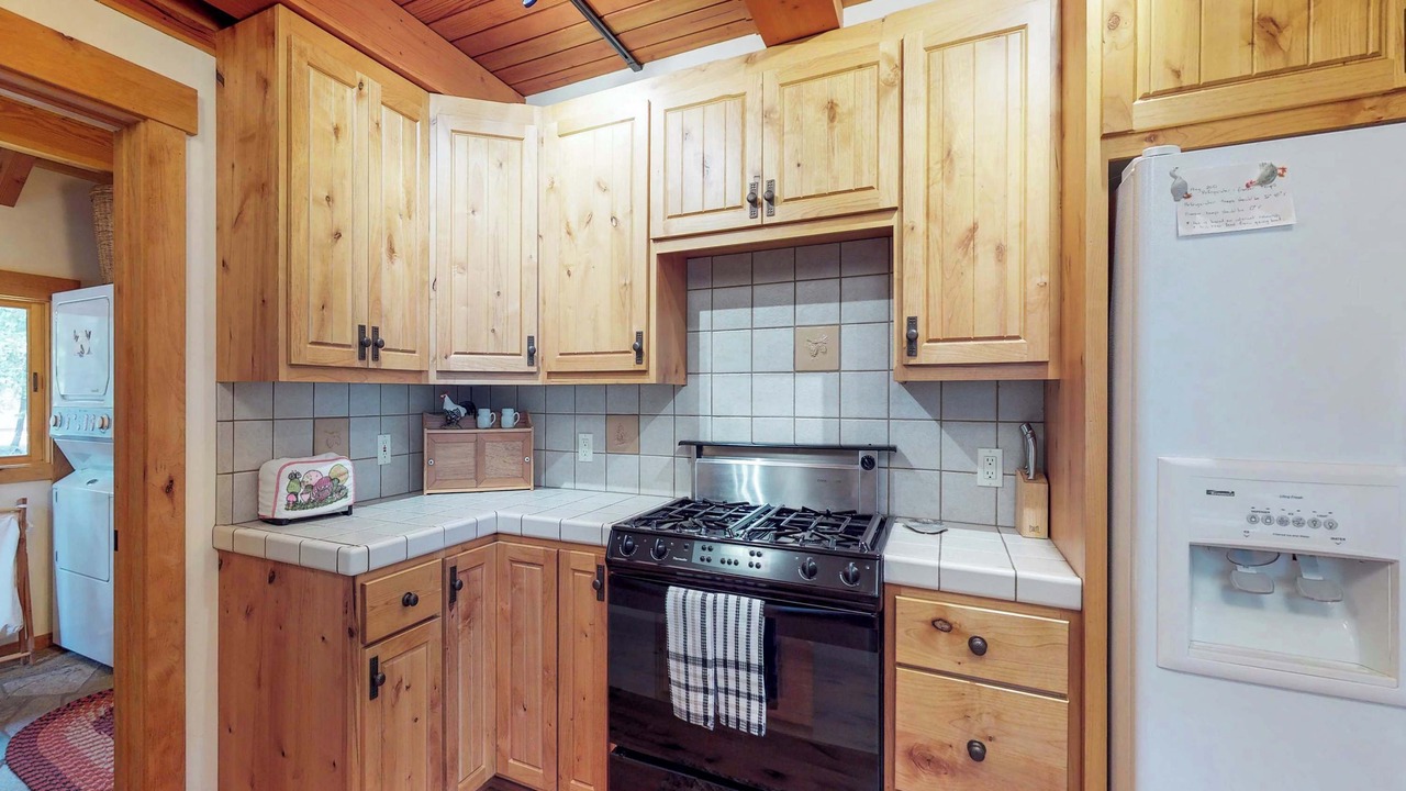 Photo of Kitchen in Tahoma