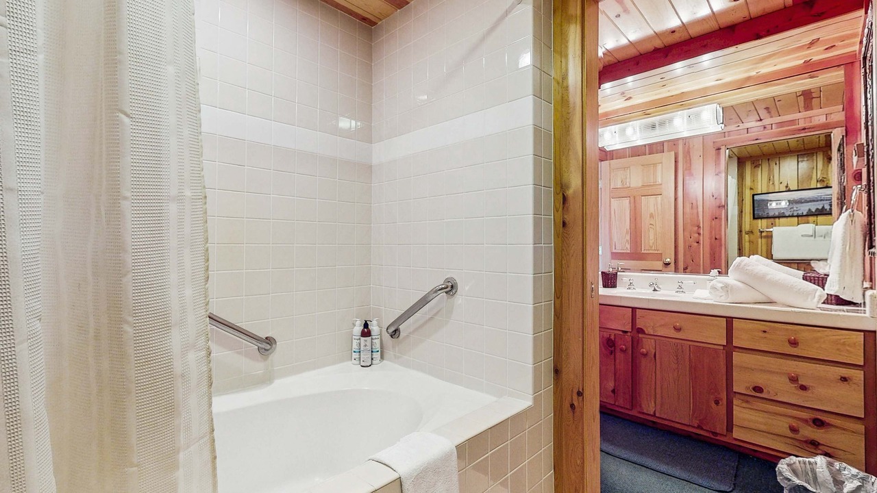Photo of Bathroom in Chamberlands