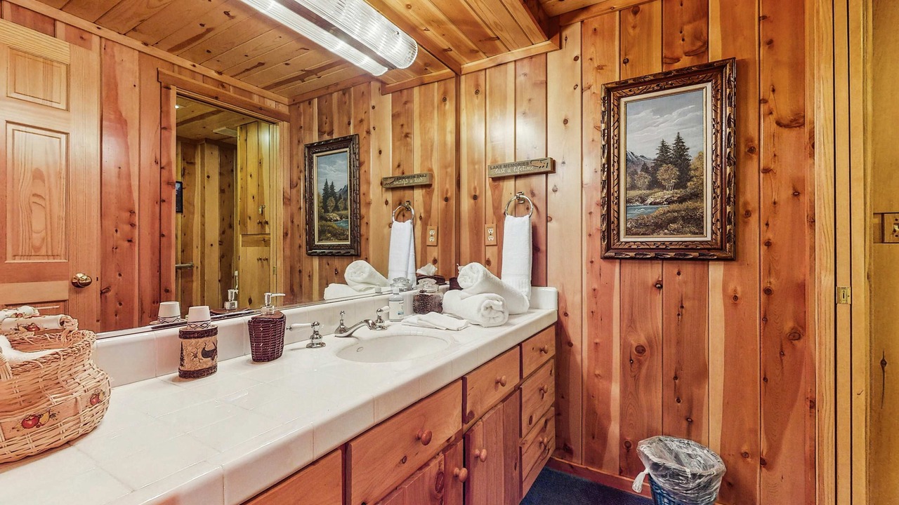 Photo of Bathroom in Chamberlands
