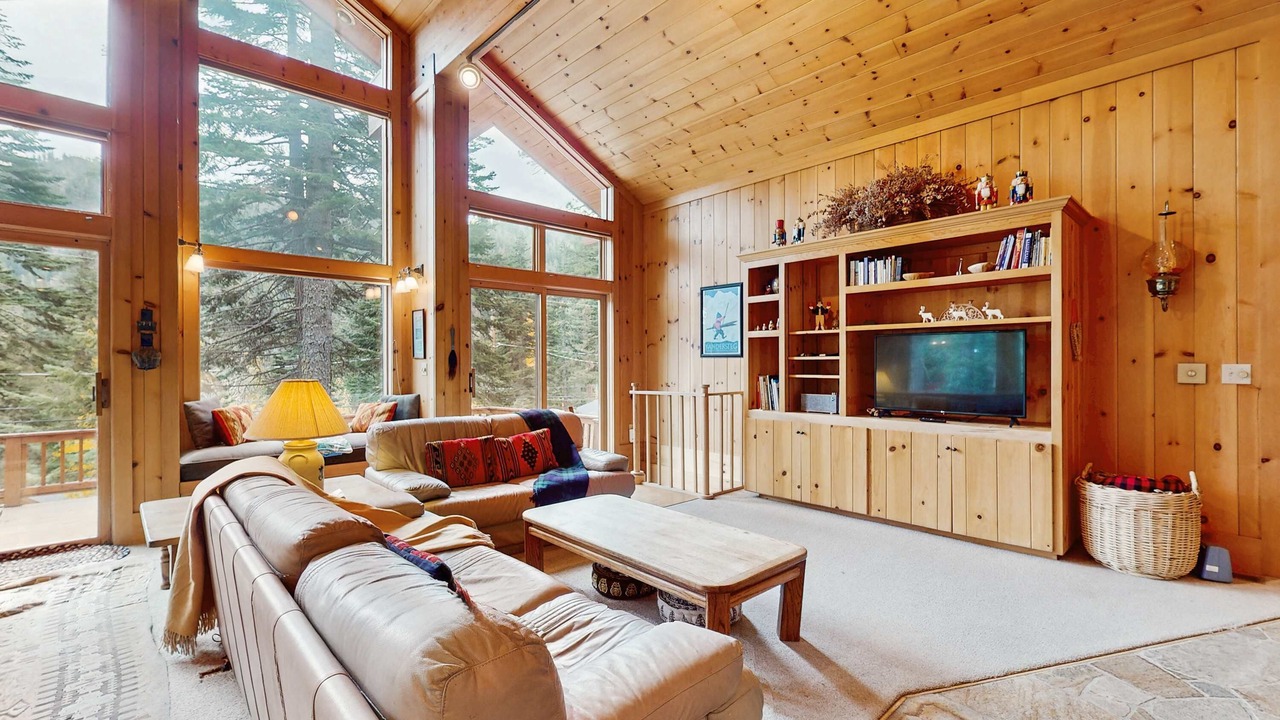 Photo of Livingroom in Alpine Meadows