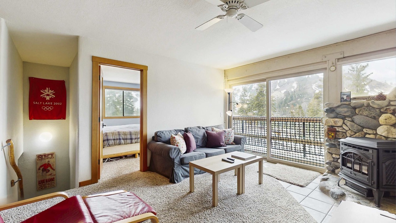 Photo of Livingroom in Alpine Meadows