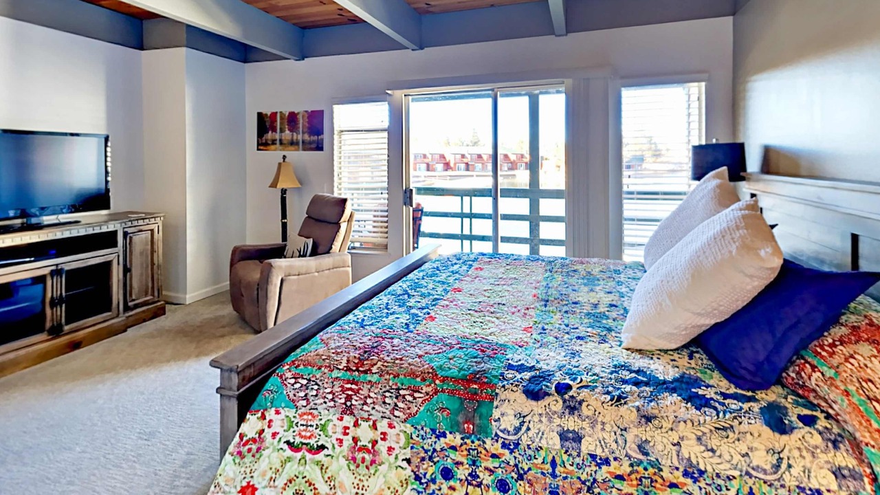 Photo of Bedroom in Tahoe Keys