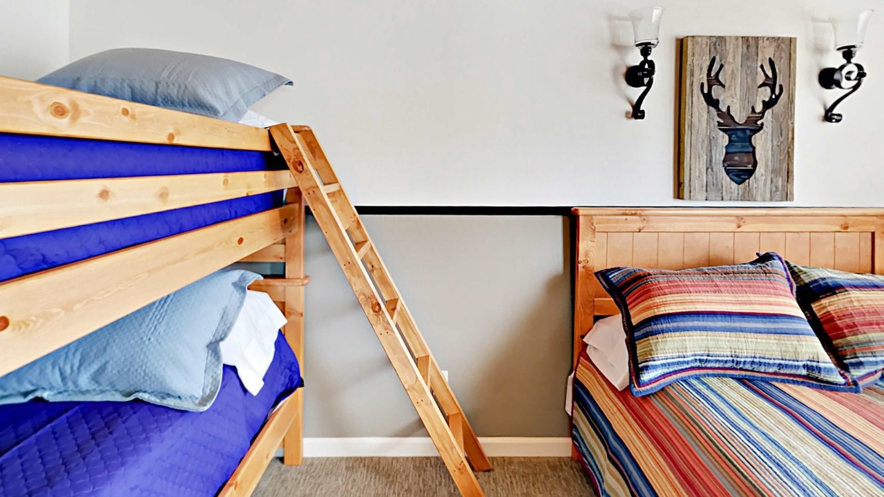 Photo of Bedroom in Tahoe Keys