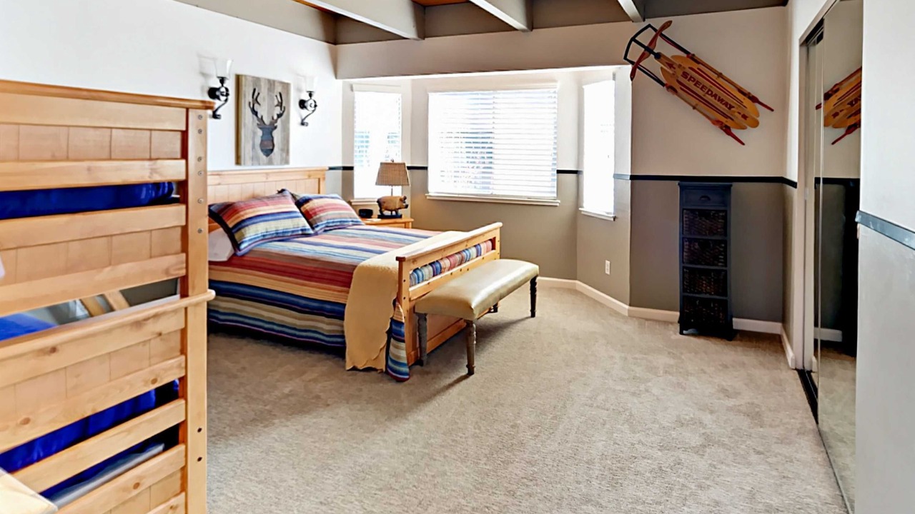 Photo of Bedroom in Tahoe Keys