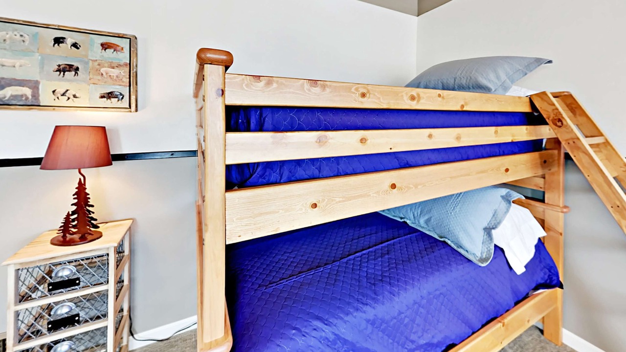 Photo of Bedroom in Tahoe Keys