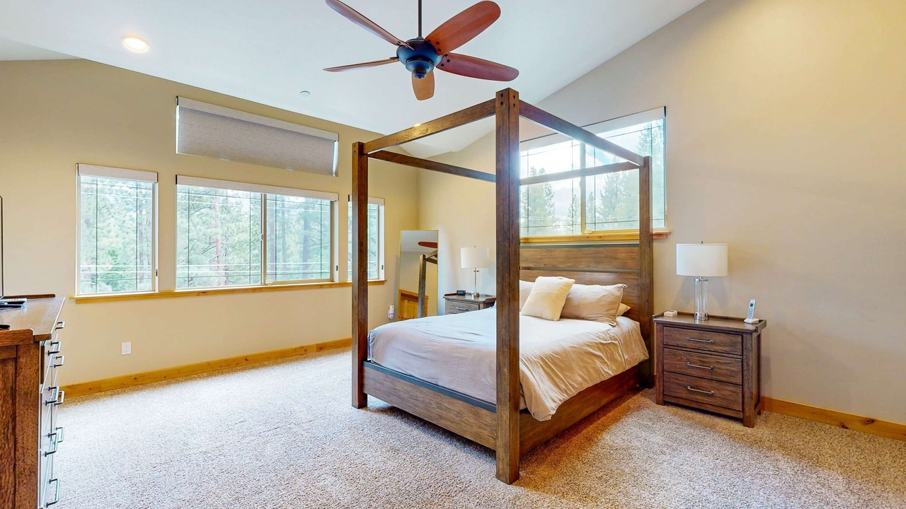 Photo of Bedroom in Country Club Estates