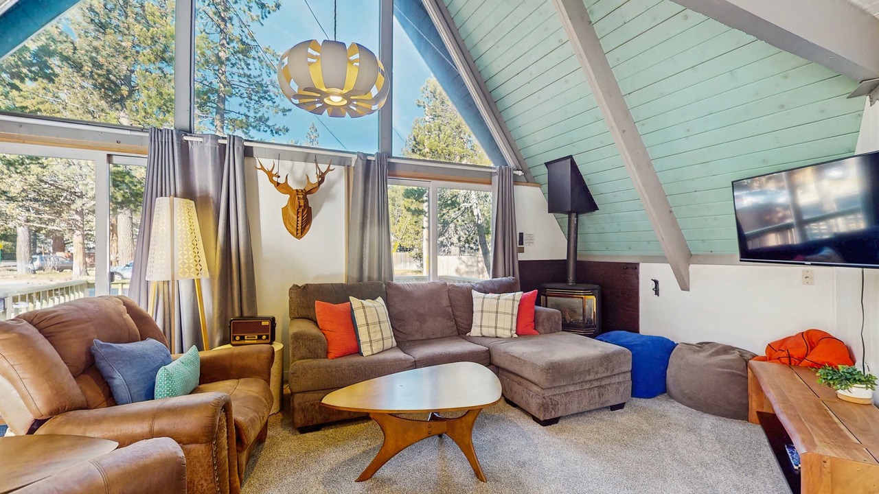 Photo of Livingroom in Tahoe Paradise