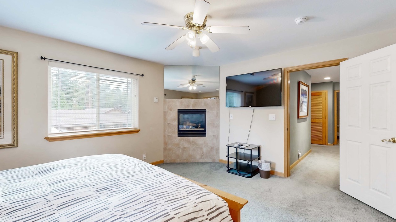 Photo of Bedroom in Tahoe Island