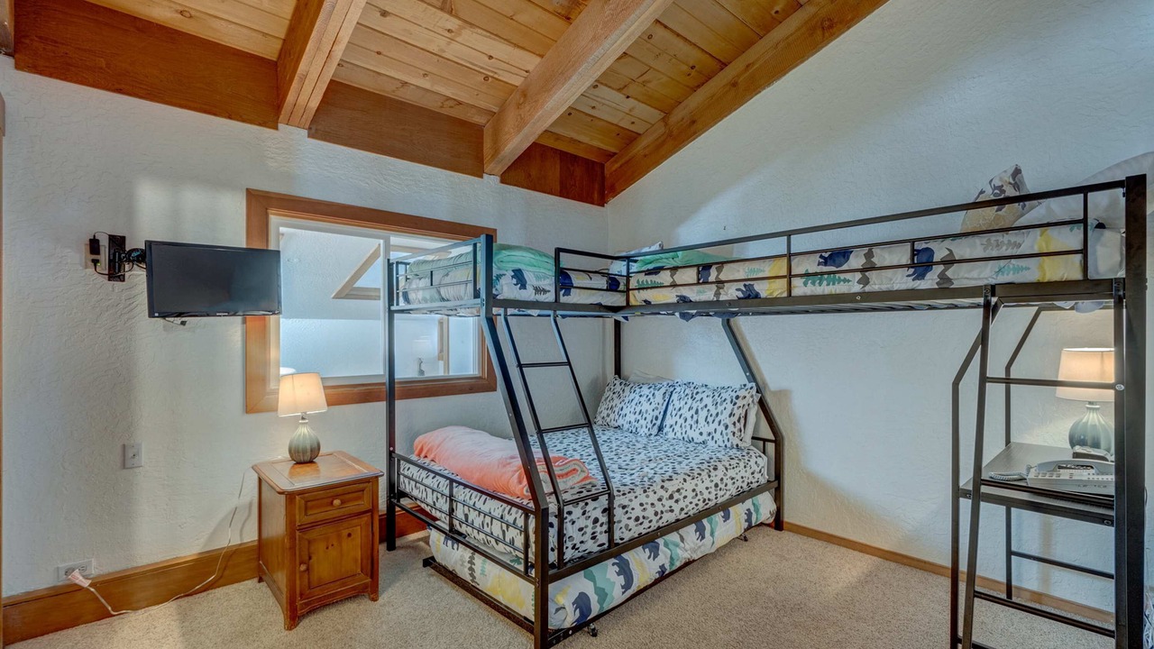 Photo of Bedroom in Tahoe Woods