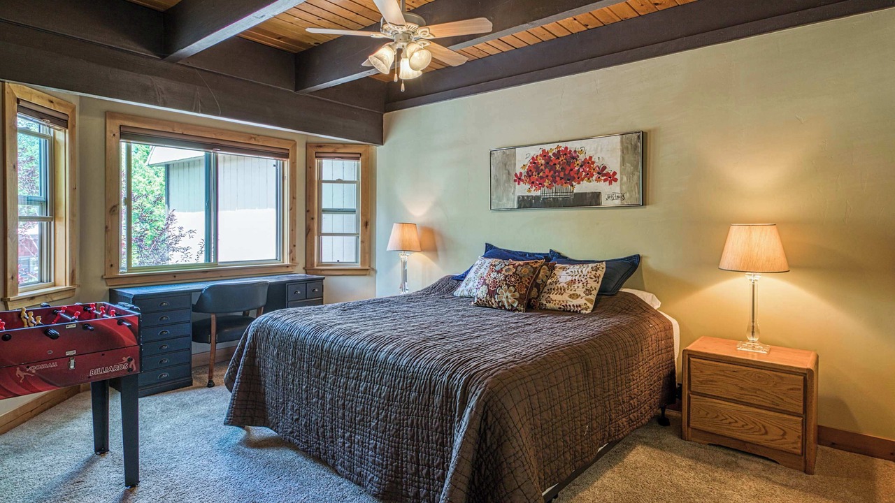 Photo of Bedroom in Tahoe Keys
